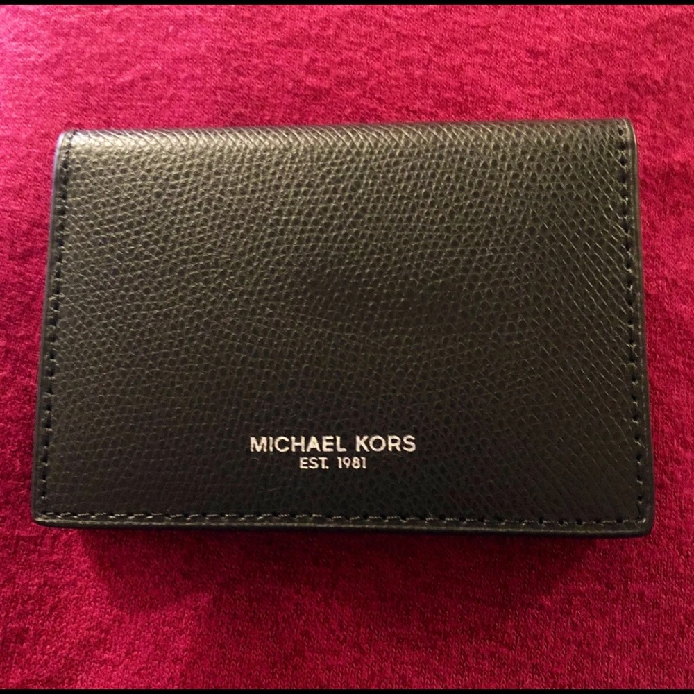 Michael Kors Black Leather wallet - Picture 2 of 6